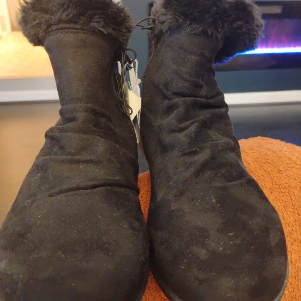 NWT Easy Spirit Flex Step Black Faux Fur Lined Ankle Boots Women’s 6.5 - Picture 6 of 6